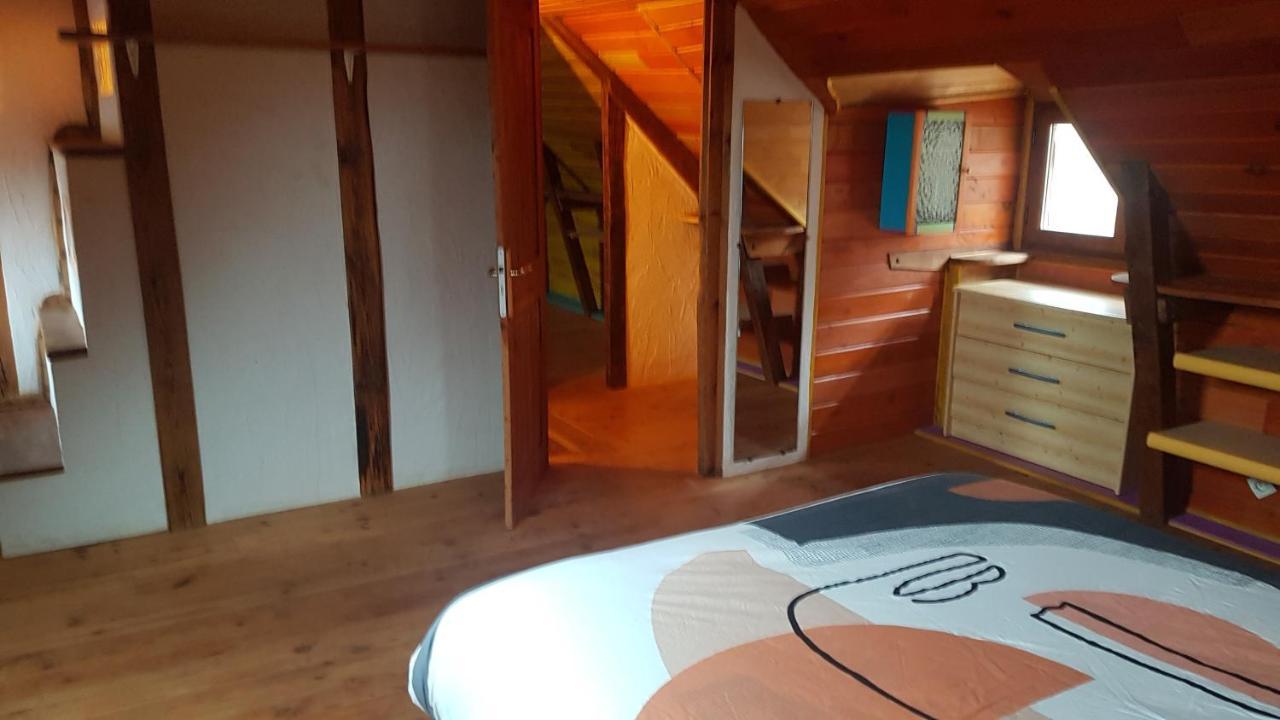 maison isolée dans les vignes et les bois Valady Extérieur photo