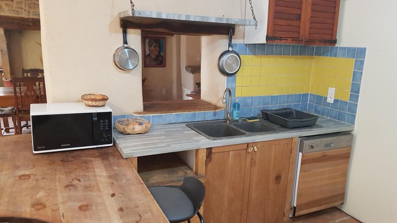 maison isolée dans les vignes et les bois Valady Extérieur photo